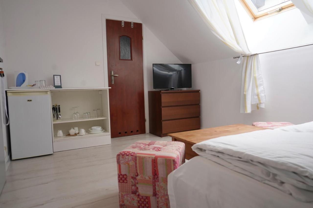 Iwona Pokoje Apartamenty كارفيا المظهر الخارجي الصورة